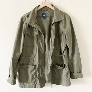 GAP Women's Utility Jacket with Embroidery Detail in Olive Green Size M